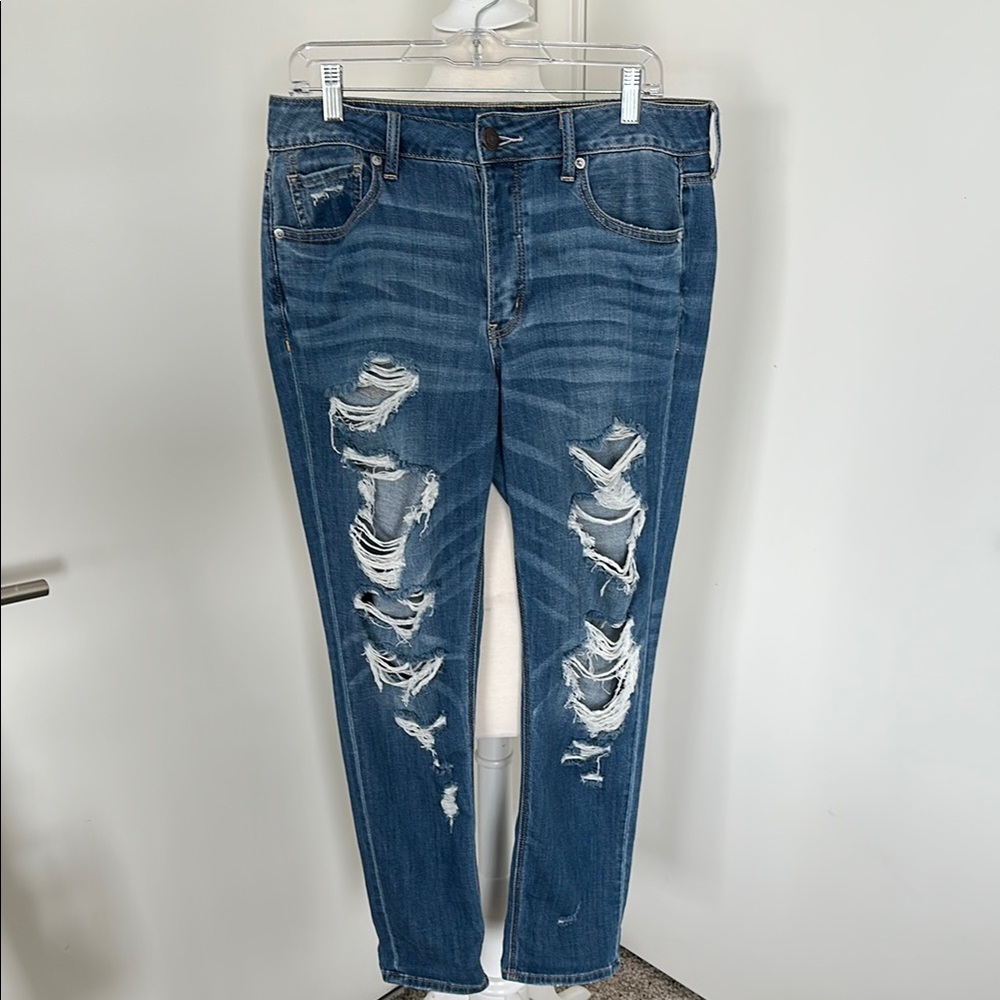 American Eagle Distressed Blue Jeans